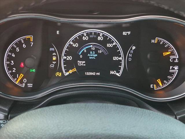 Used 2018 Jeep Grand Cherokee Altitude RWD image 11