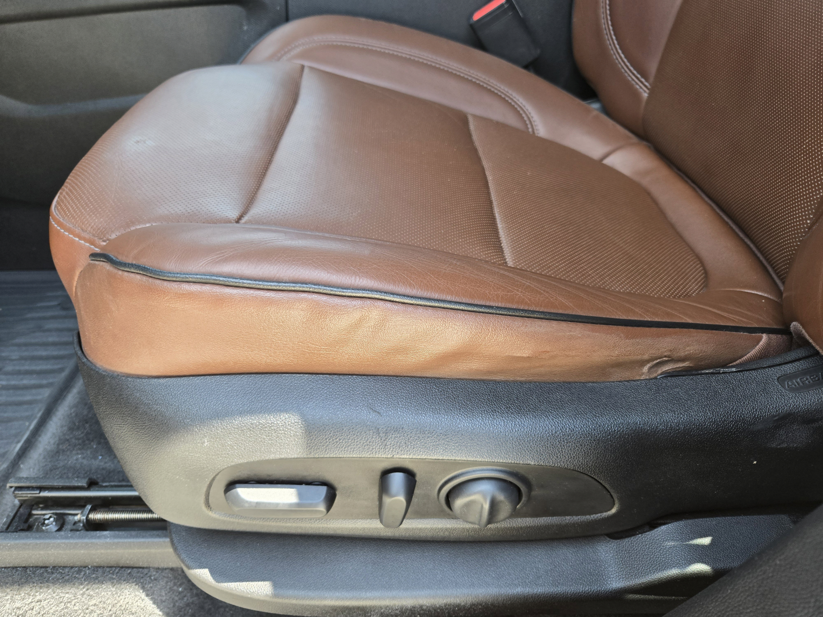 Used 2018 Chevrolet Traverse High Country AWD/4WD image 19