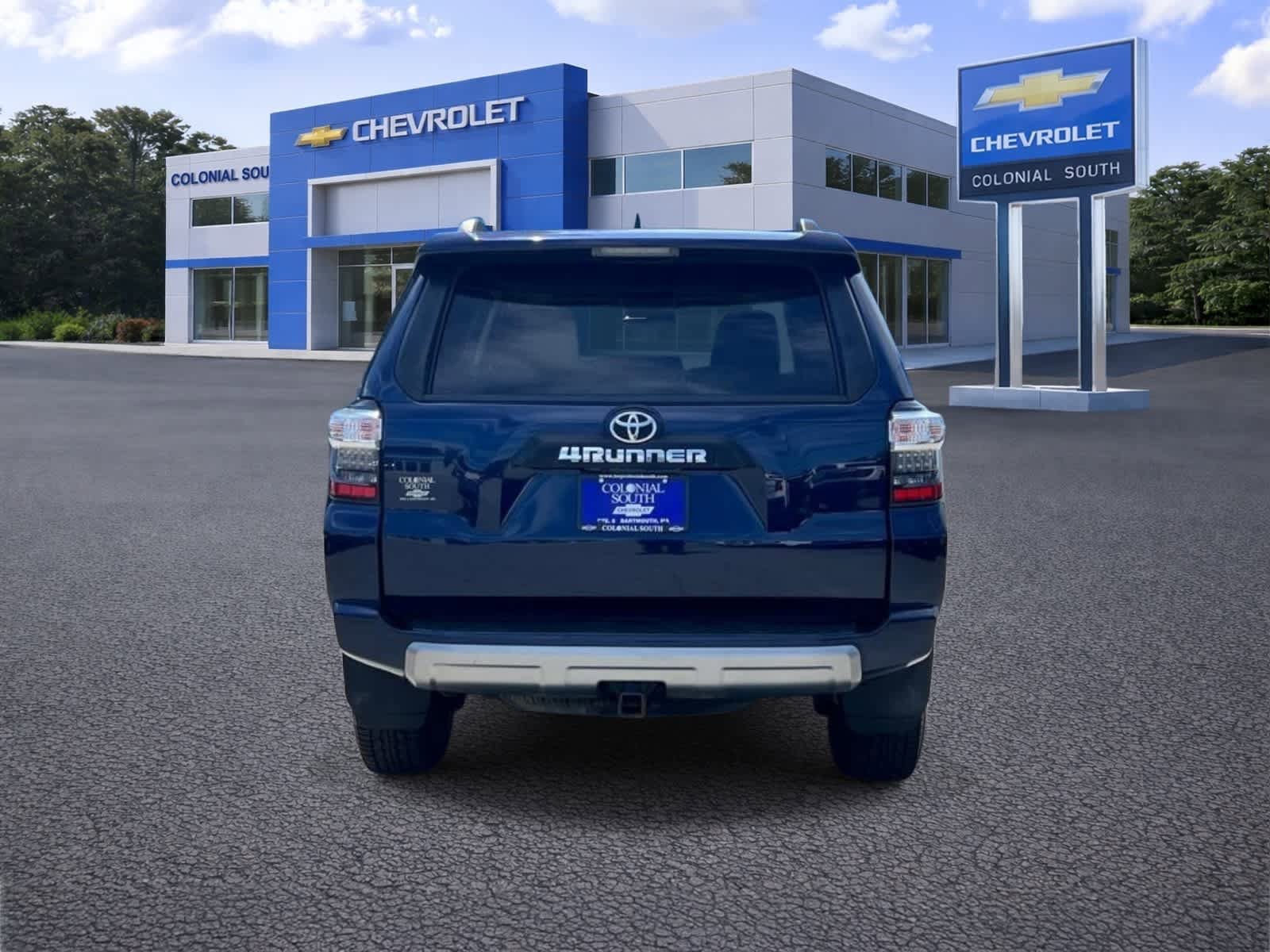 Used 2021 Toyota 4Runner TRD Off-Road Premium w/ Moonroof Package AWD/4WD image 5
