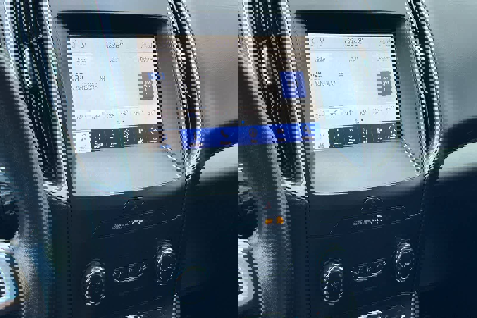 Used 2020 Ford Edge SEL w/ Convenience Package image 23