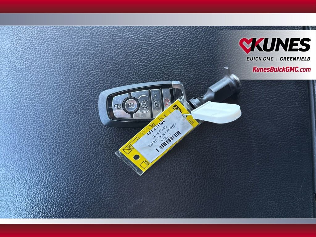 Used 2019 Ford Expedition Max XLT w/ Equipment Group 202A image 19