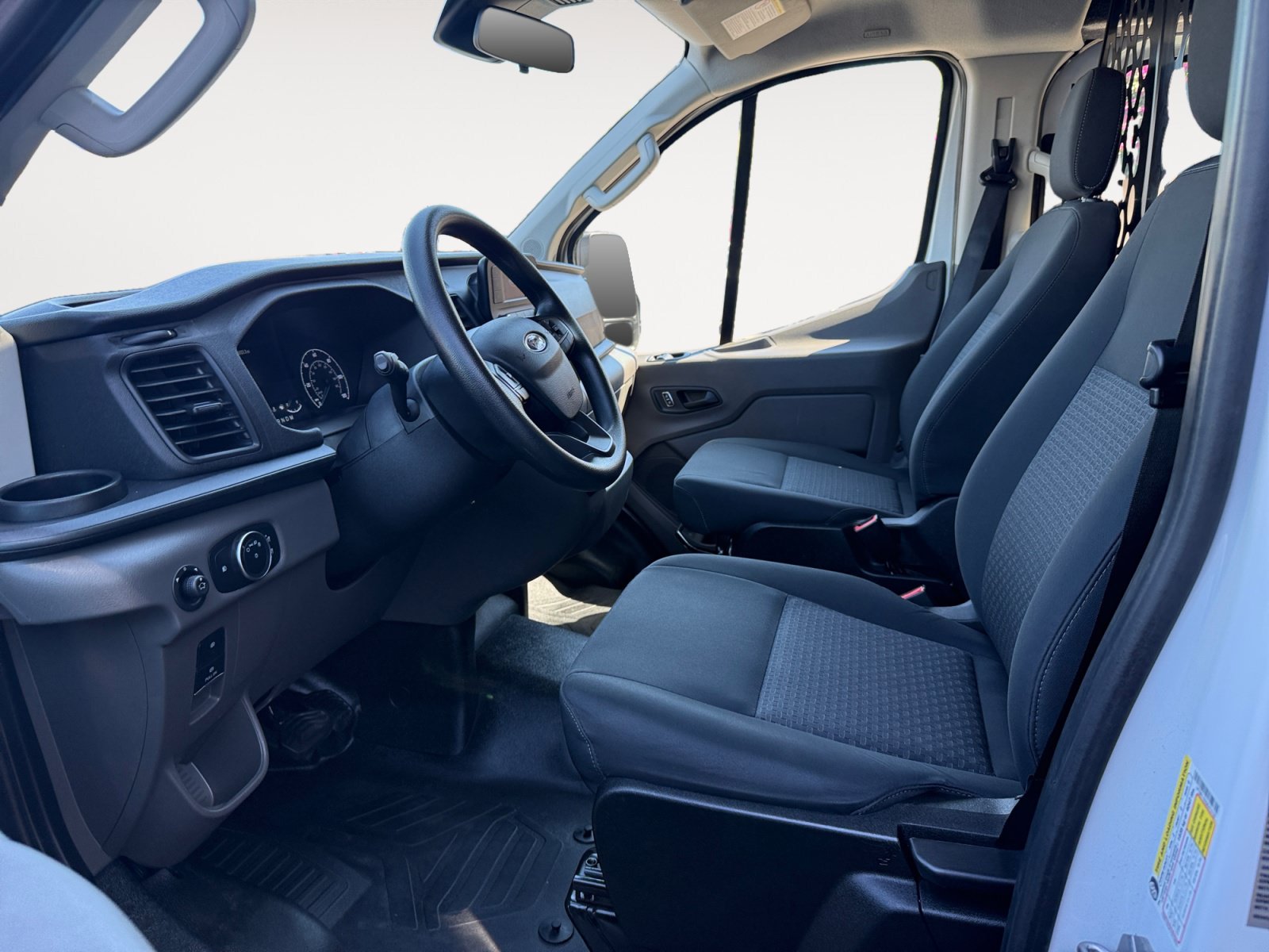 Used 2025 Ford Transit 250 Low Roof w/ Exterior Upgrade Package RWD image 10