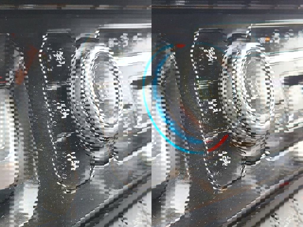 Used 2023 GMC Sierra 1500 AT4 image 27