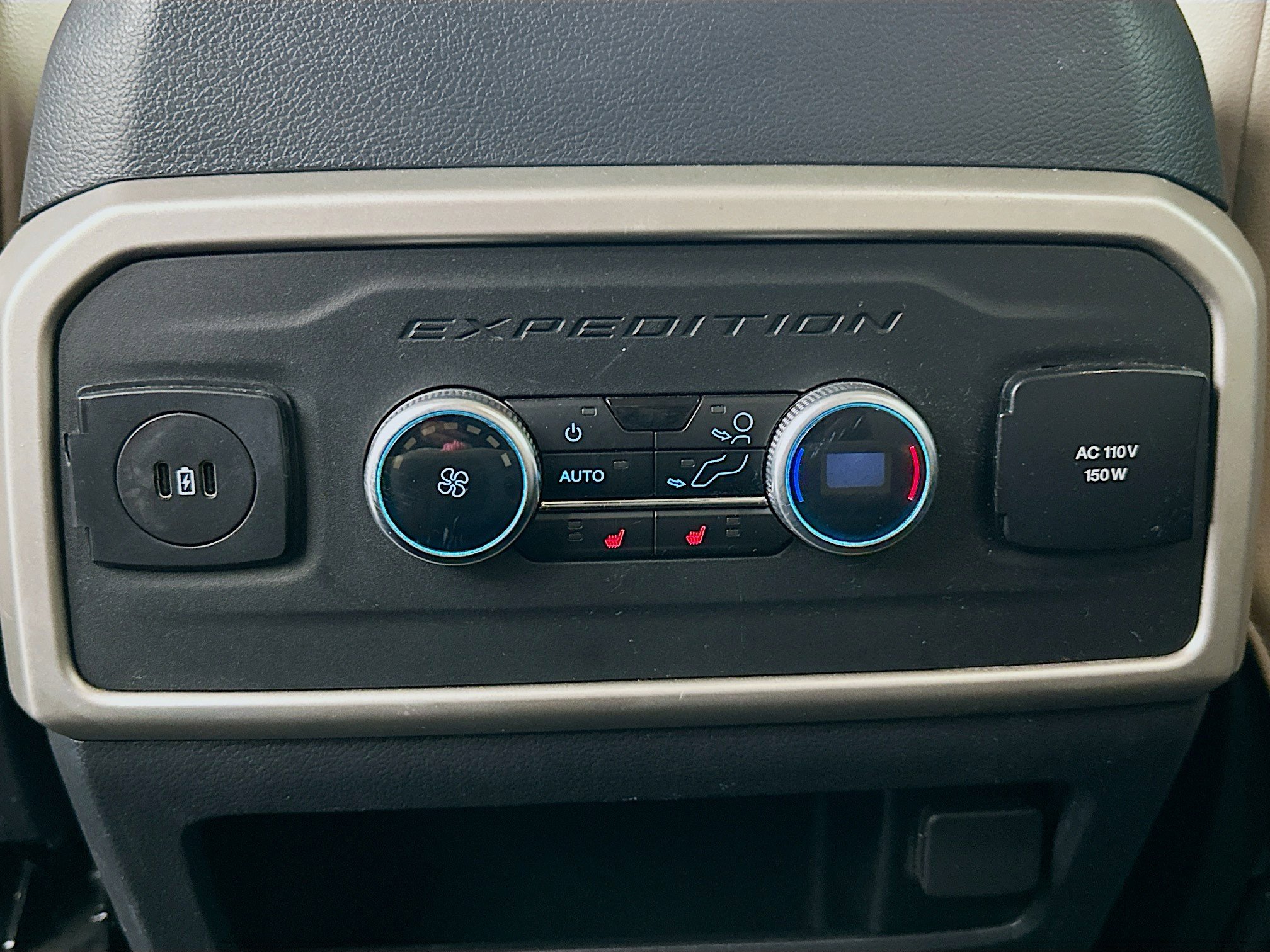 Used 2024 Ford Expedition Max Limited image 29