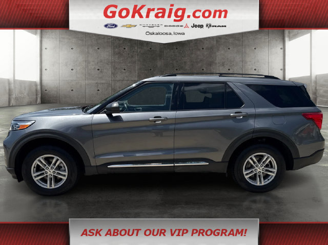 Used 2023 Ford Explorer XLT w/ Equipment Group 202A AWD/4WD image 8