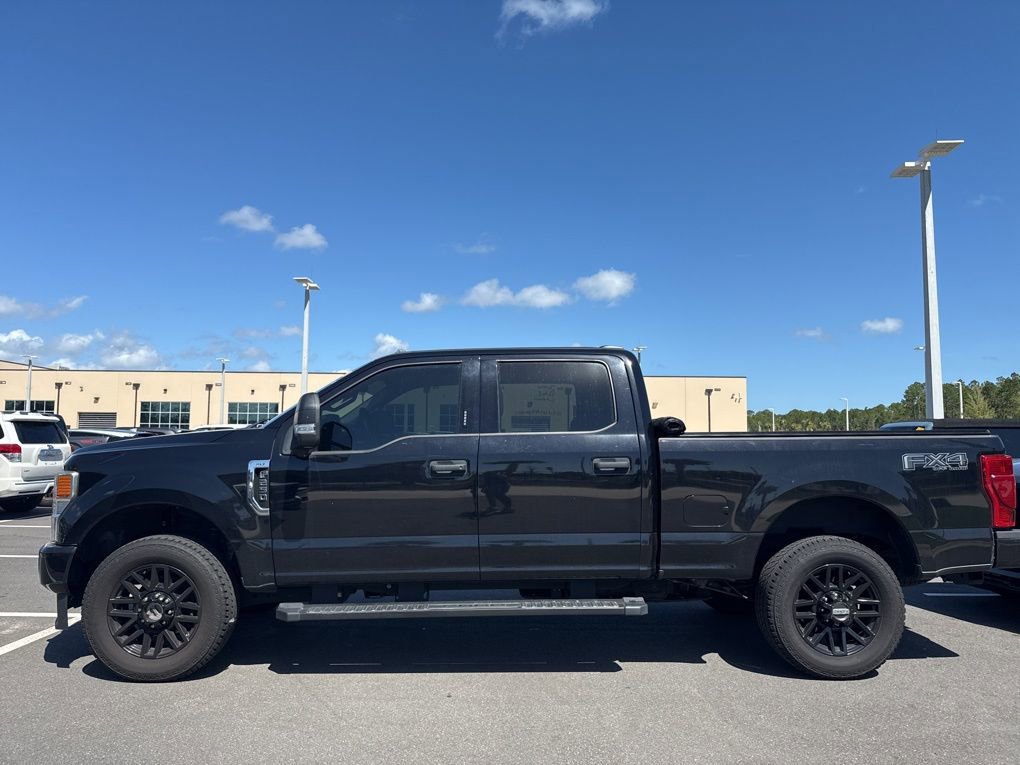 Used 2022 Ford F250 XLT w/ Black Appearance Package image 4