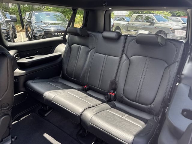 New 2026 Jeep Grand Wagoneer L Limited AWD/4WD image 23