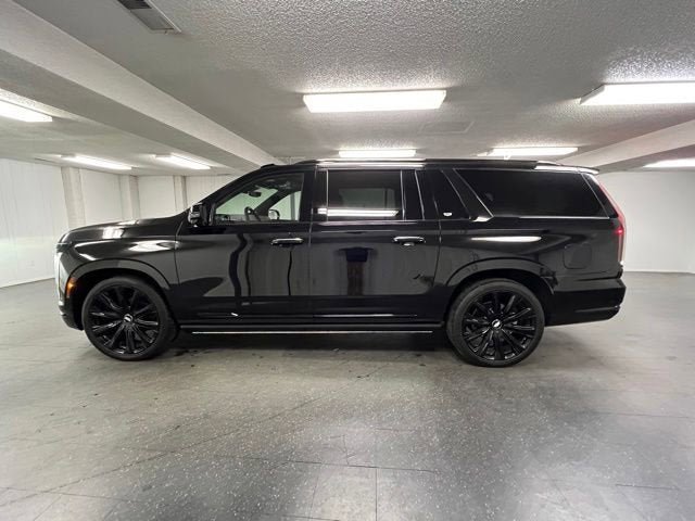 Used 2025 Cadillac Escalade ESV Premium Luxury w/ Touring Package AWD/4WD image 5
