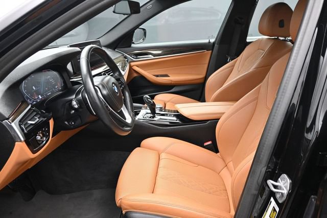 Used 2022 BMW 530i w/ M Sport Package RWD image 6