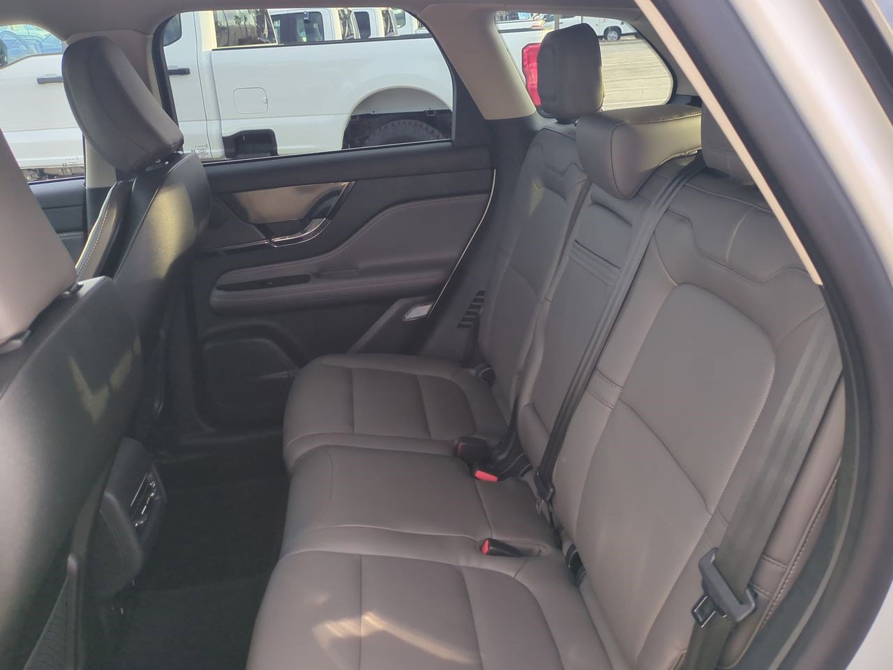 New 2026 Lincoln Corsair Premiere image 13