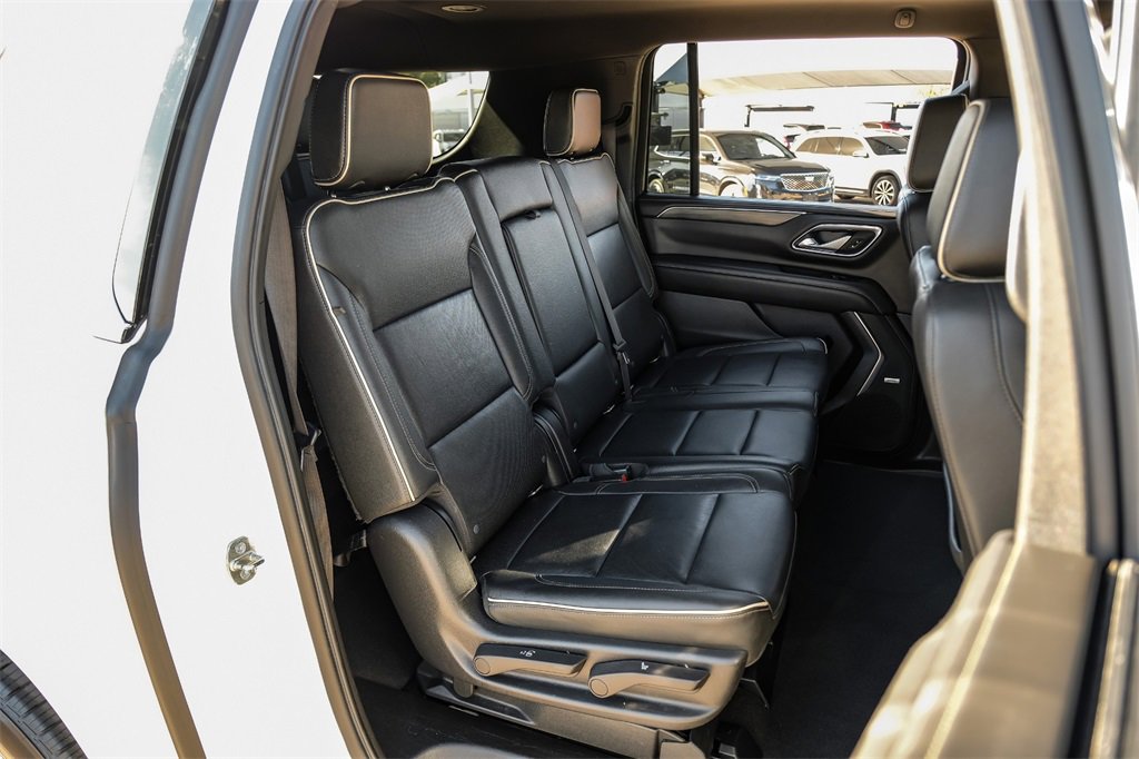 Used 2022 GMC Yukon XL SLT image 36