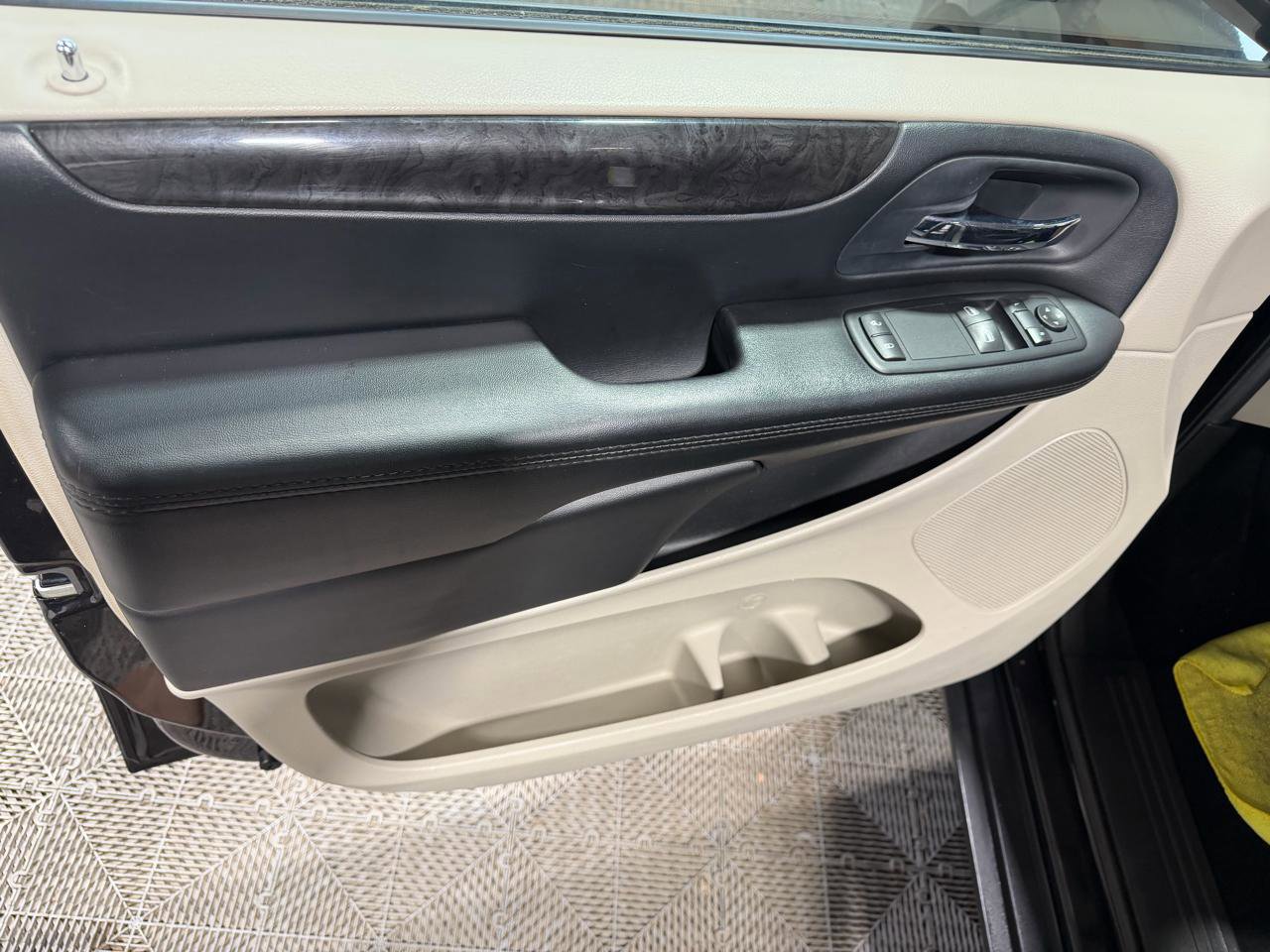 Used 2015 Dodge Grand Caravan 4dr Wgn Canada Value Package image 14