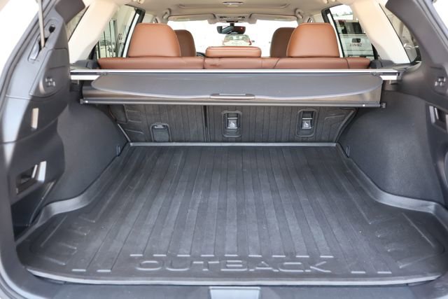 Used 2018 Subaru Outback 3.6R Touring AWD/4WD image 20