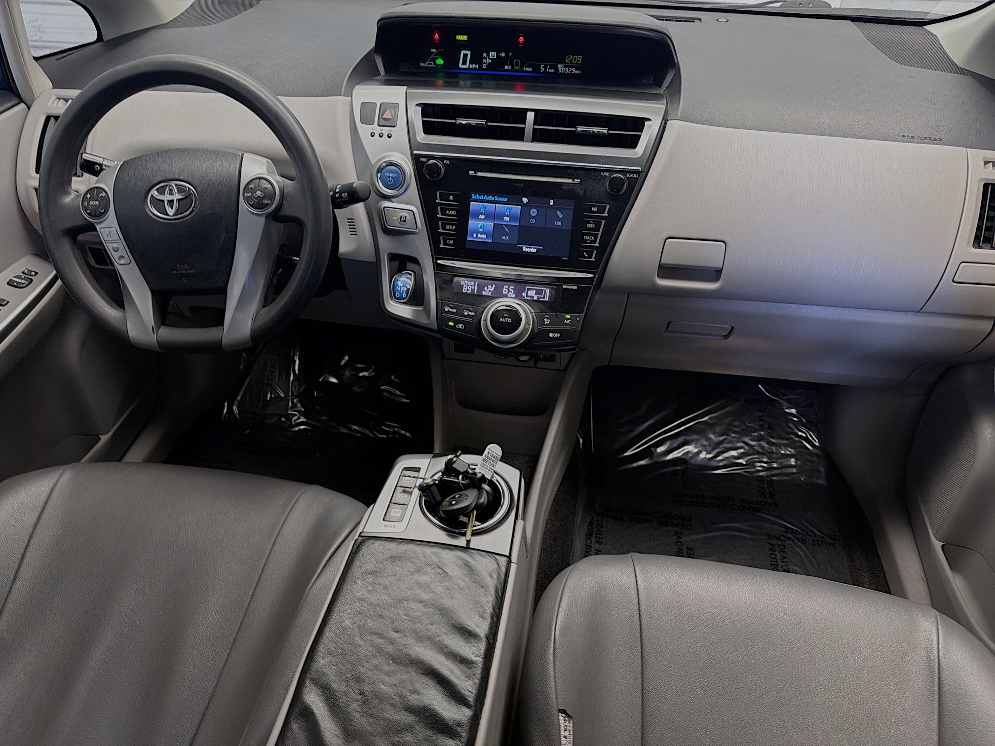 Used 2017 Toyota Prius V Two w/ Carpet Mat Package image 12