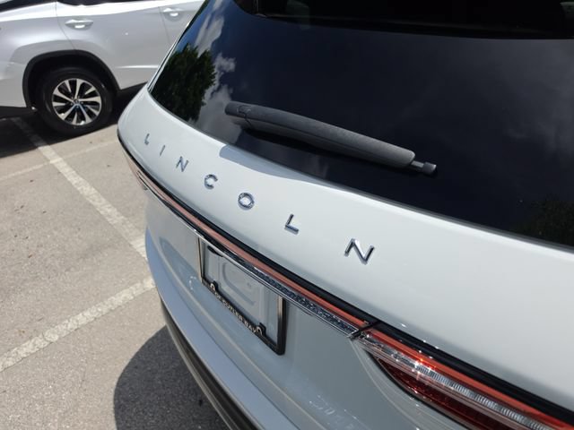 Used 2025 Lincoln Corsair FWD w/ Equipment Group 101A image 5