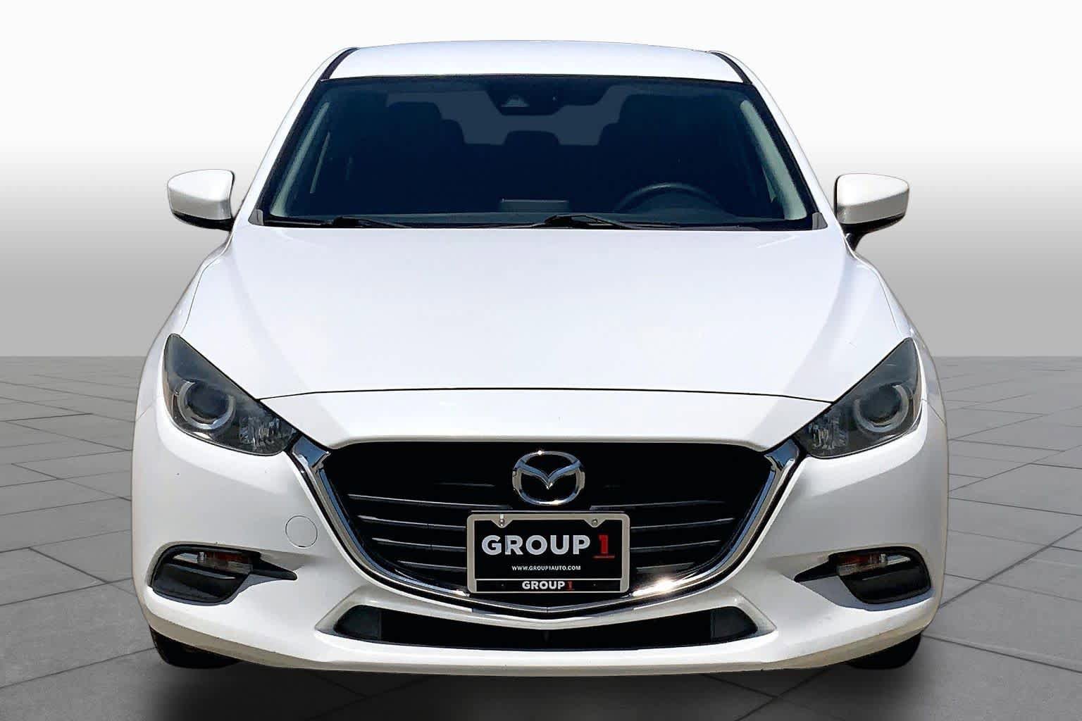 Used 2018 MAZDA MAZDA3 Touring FWD image 3