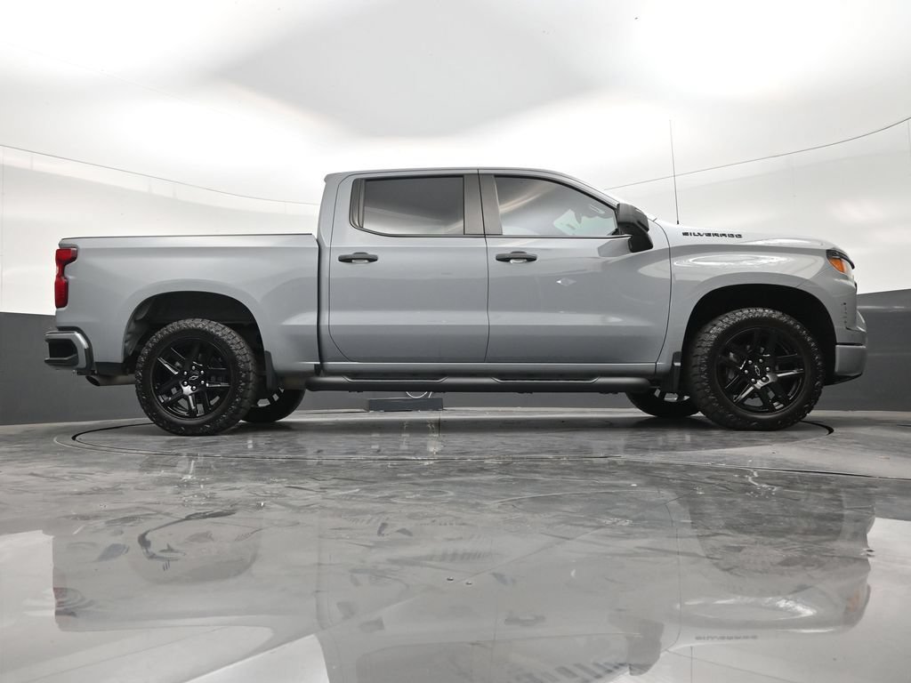 Used 2024 Chevrolet Silverado 1500 Custom w/ Turbomax Blackout Package RWD image 25