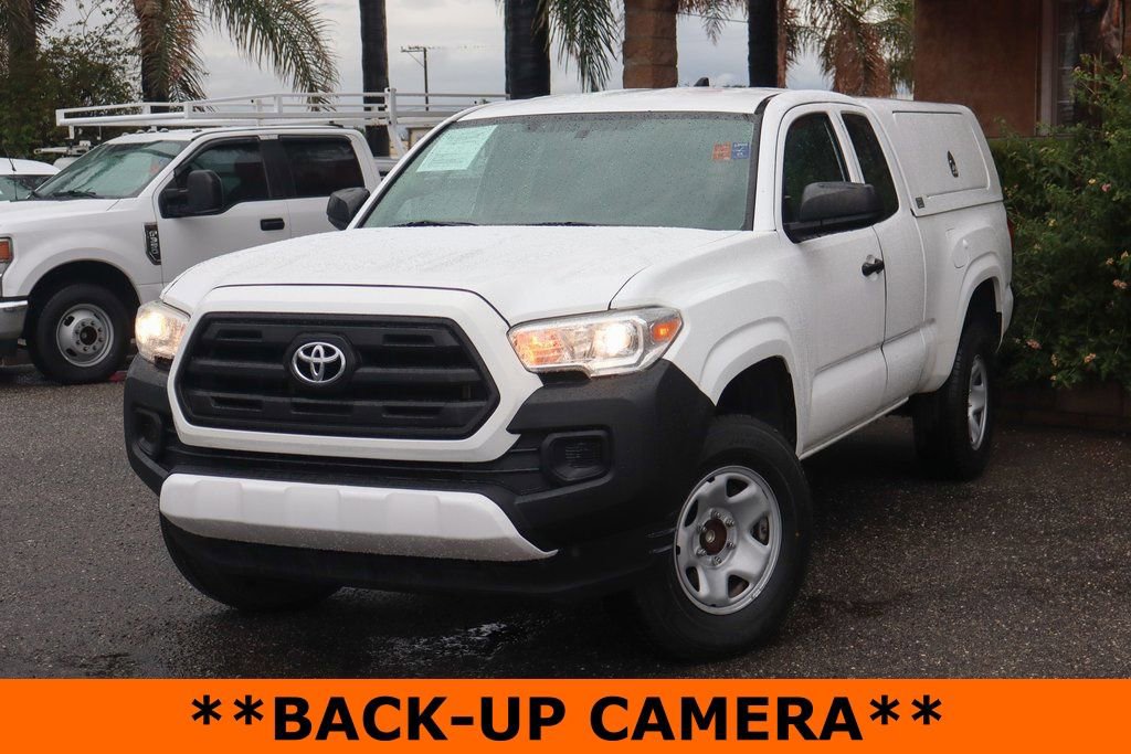 Used 2016 Toyota Tacoma SR image 4