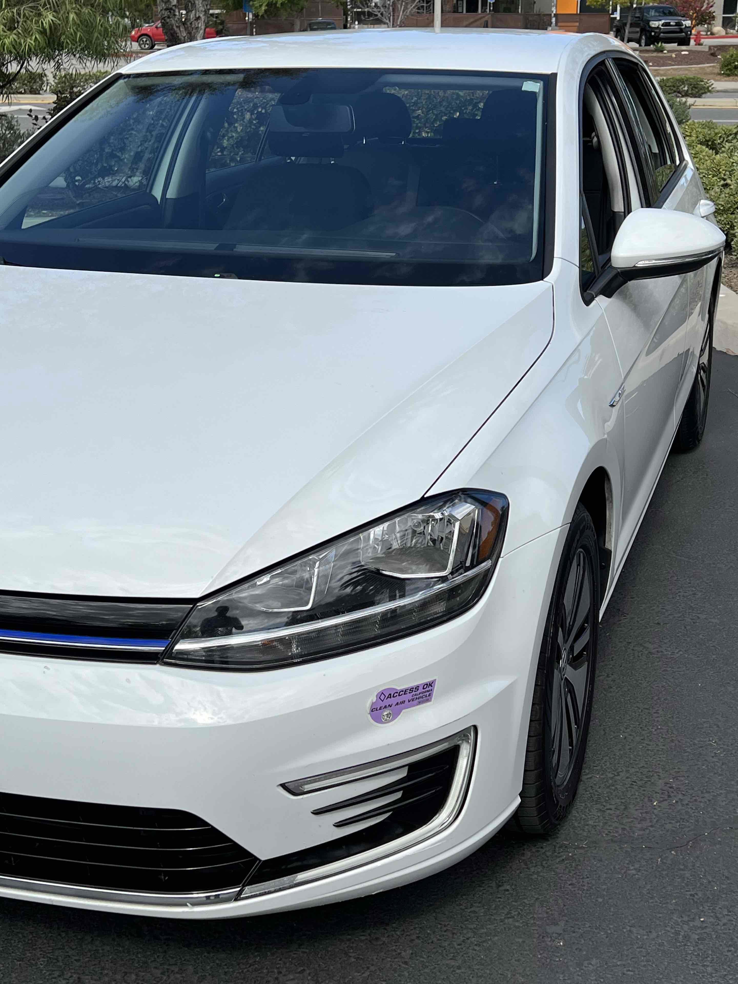 Used 2019 Volkswagen e-Golf SE w/ Driver Assistance Package image 53