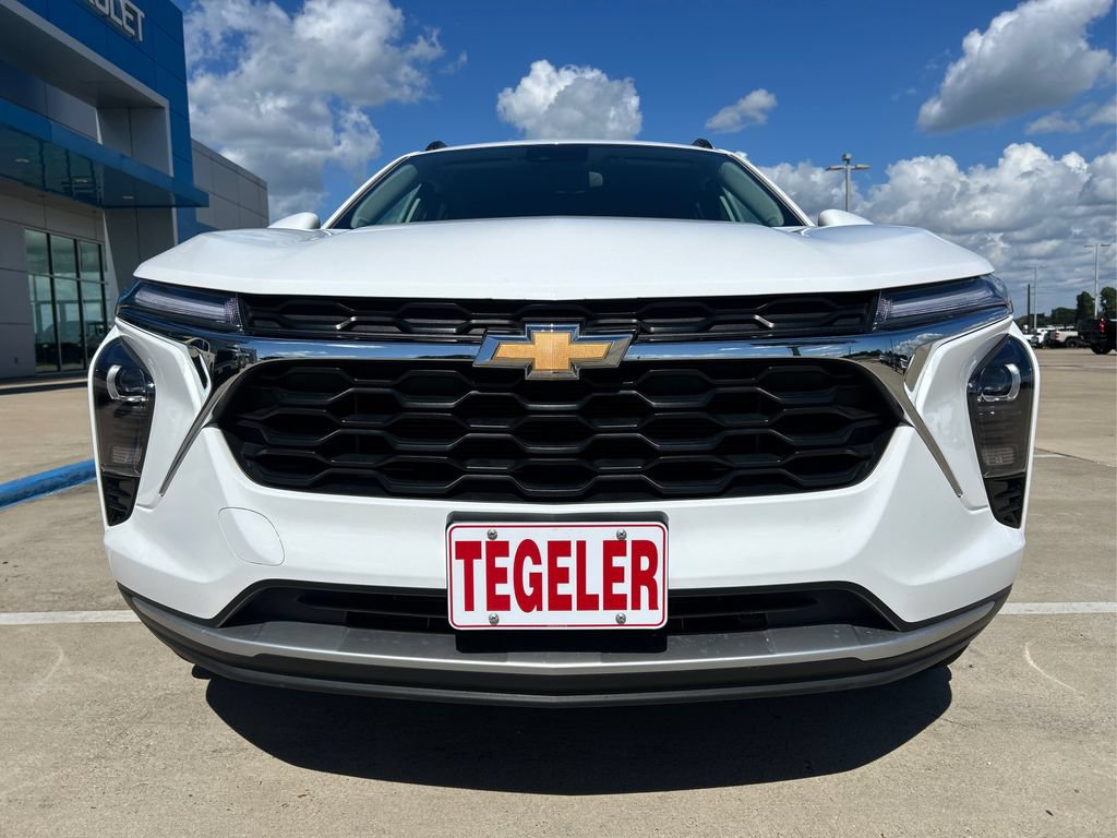 Used 2025 Chevrolet Trax LT w/ LT Convenience Package FWD image 20
