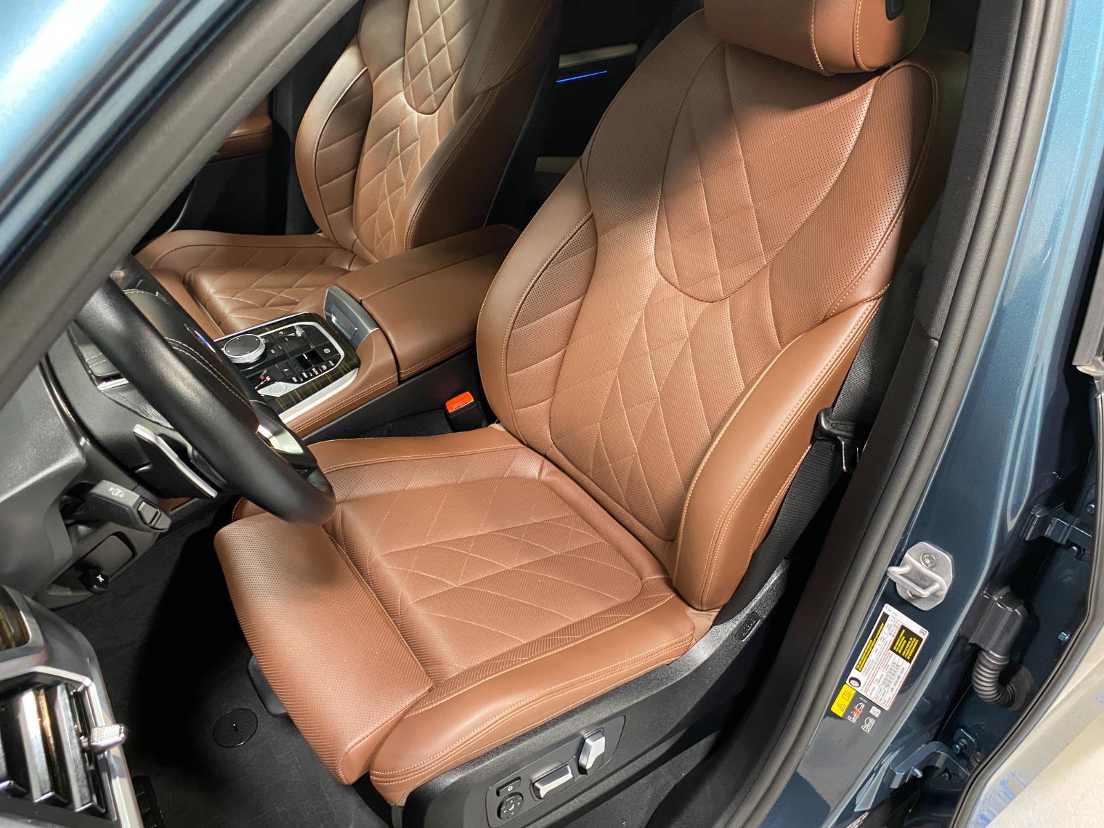 Certified 2025 BMW X5 xDrive50e w/ Parking Assistance Package image 13