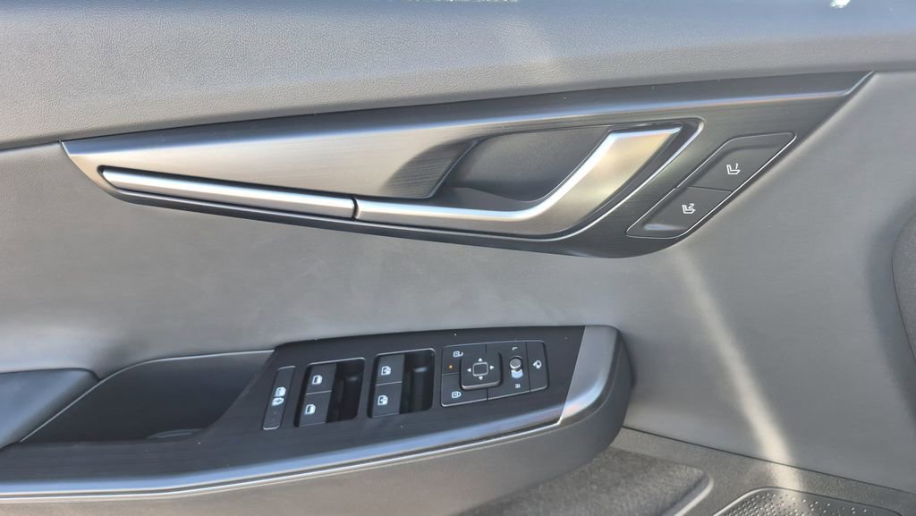 New 2025 Kia EV6 Wind image 7