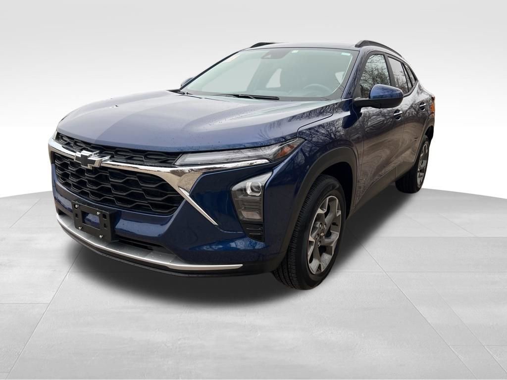 Certified 2024 Chevrolet Trax LT w/ Driver Confidence Package image 9