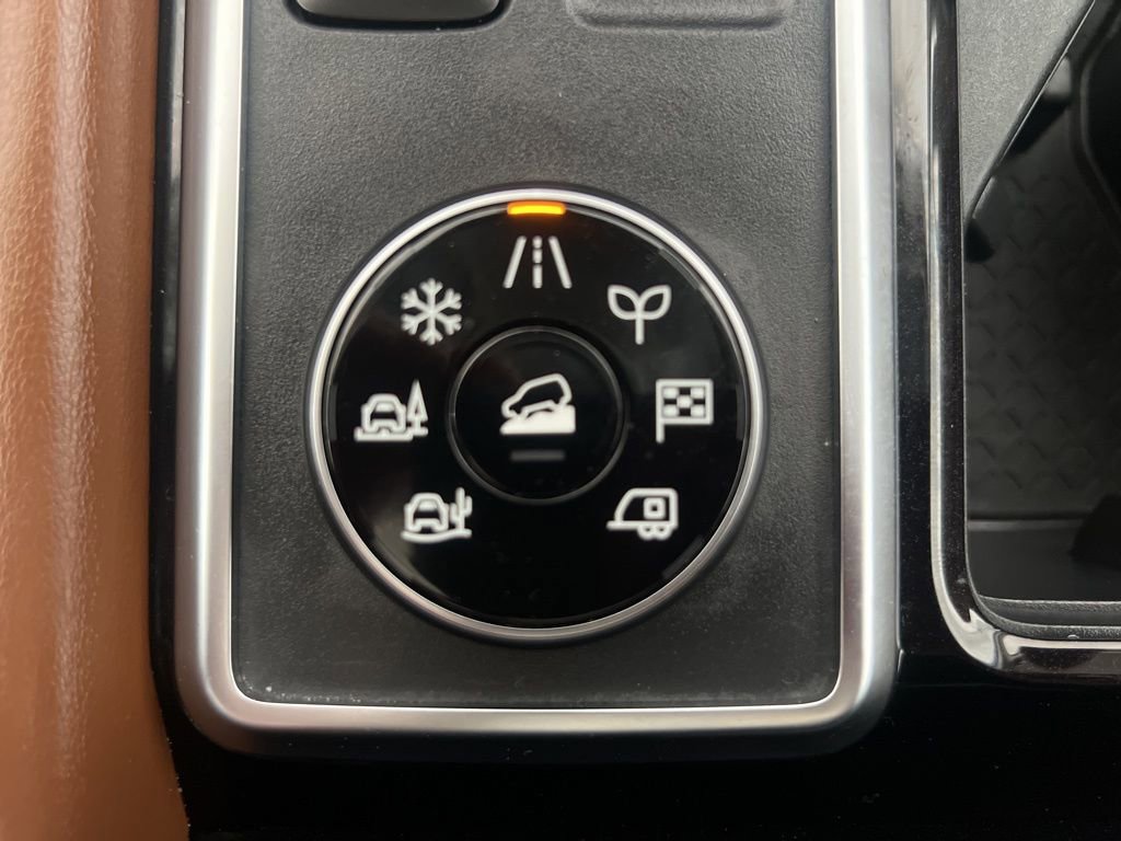 Used 2023 Nissan Pathfinder Platinum w/ Cargo Package AWD/4WD image 57