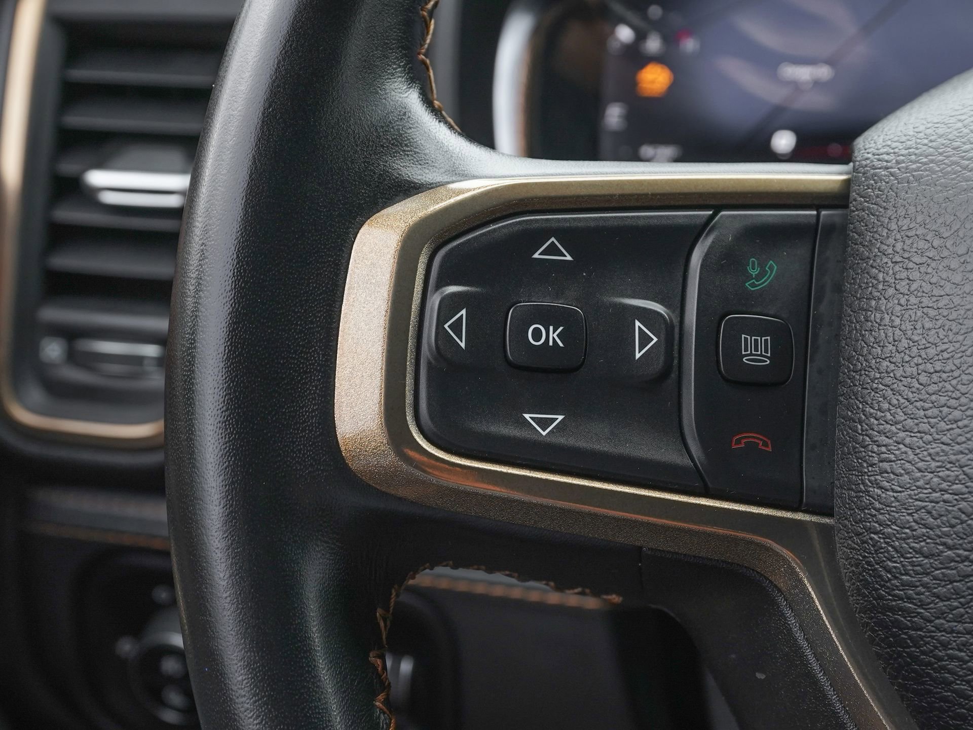 Used 2024 RAM 2500 Limited w/ Safety Group image 21