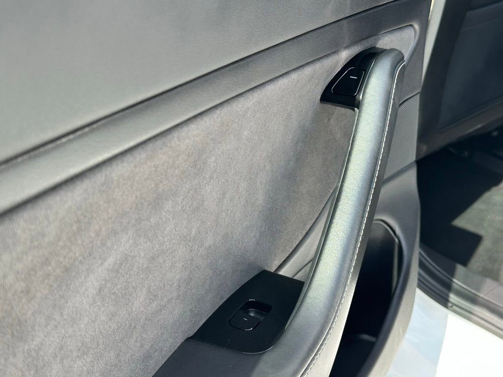 Used 2018 Tesla Model 3 Mid Range image 22