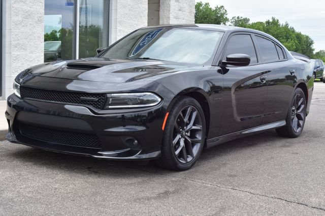 Used 2022 Dodge Charger R/T w/ Plus Group RWD image 16