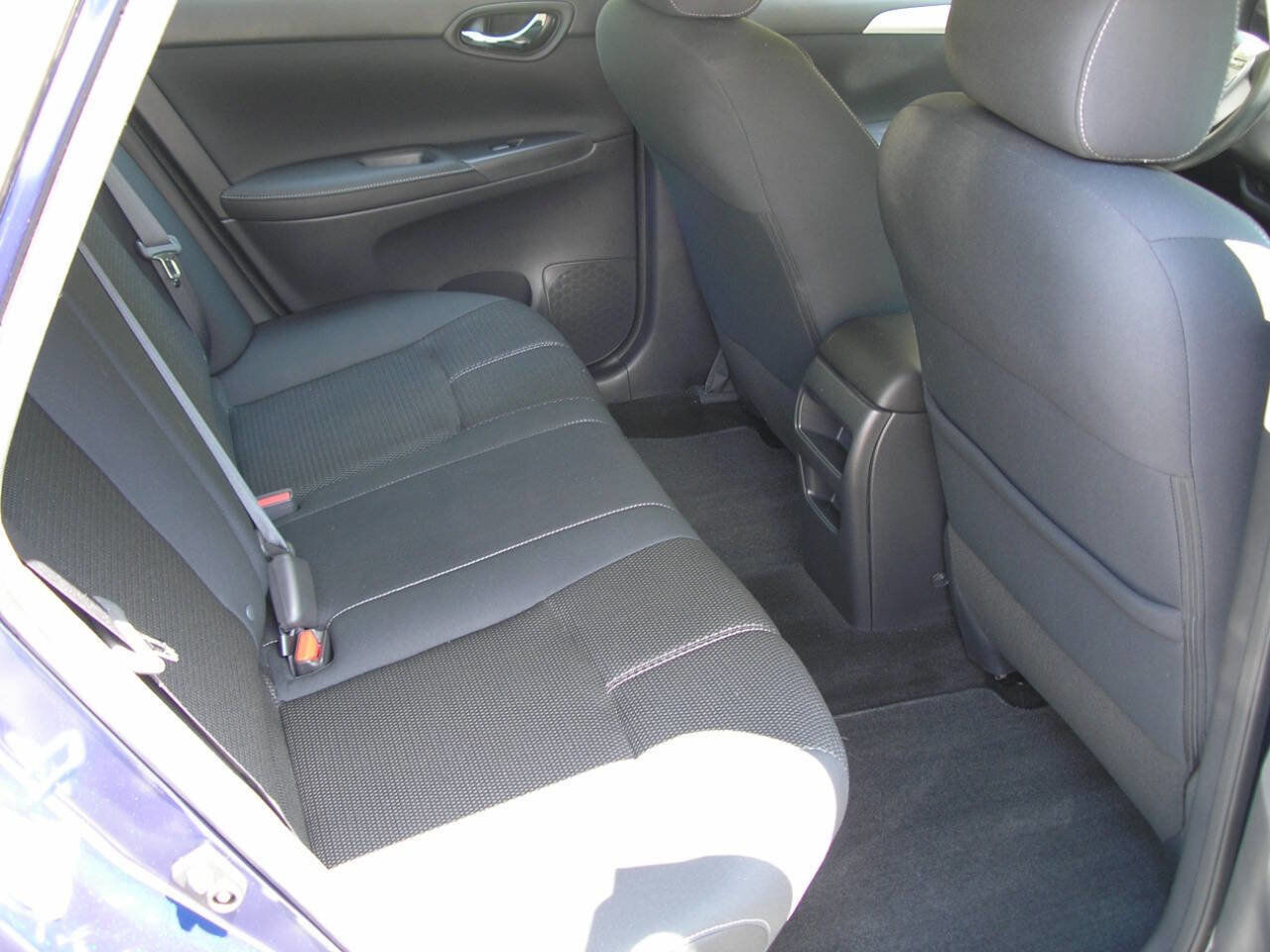 Used 2017 Nissan Sentra S w/ S Style Package image 6