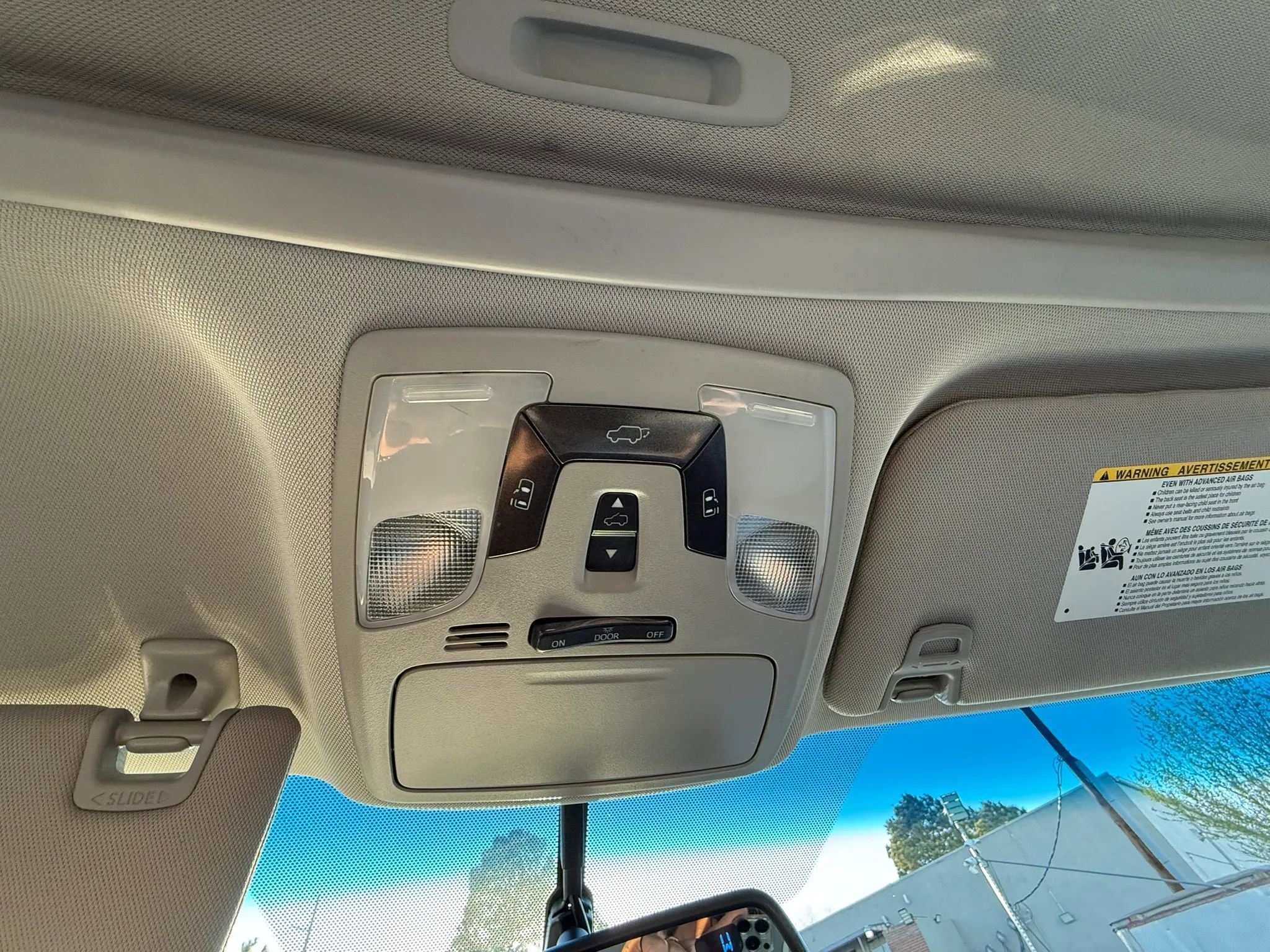 Used 2017 Toyota Sienna XLE Premium w/ Protection Package image 48