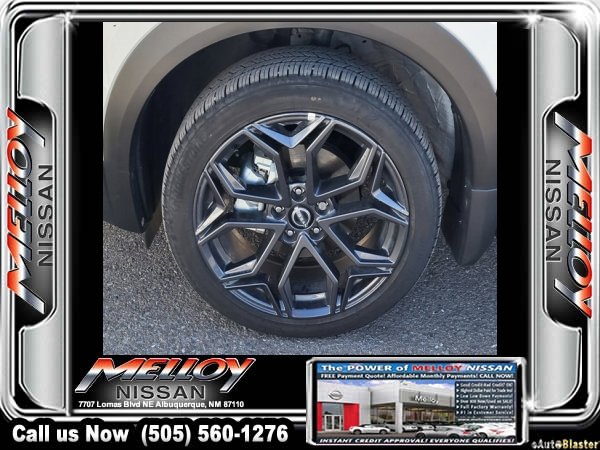 Used 2025 Nissan Kicks SR w/ Interior Electronics Package image 17