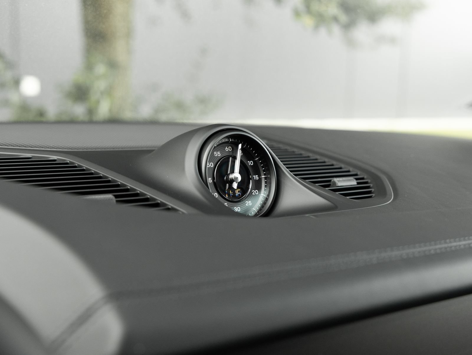 New 2026 Porsche Cayenne Coupe AWD/4WD image 25