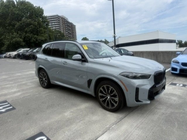 Used 2024 BMW X5 xDrive40i w/ Executive Package AWD/4WD image 2