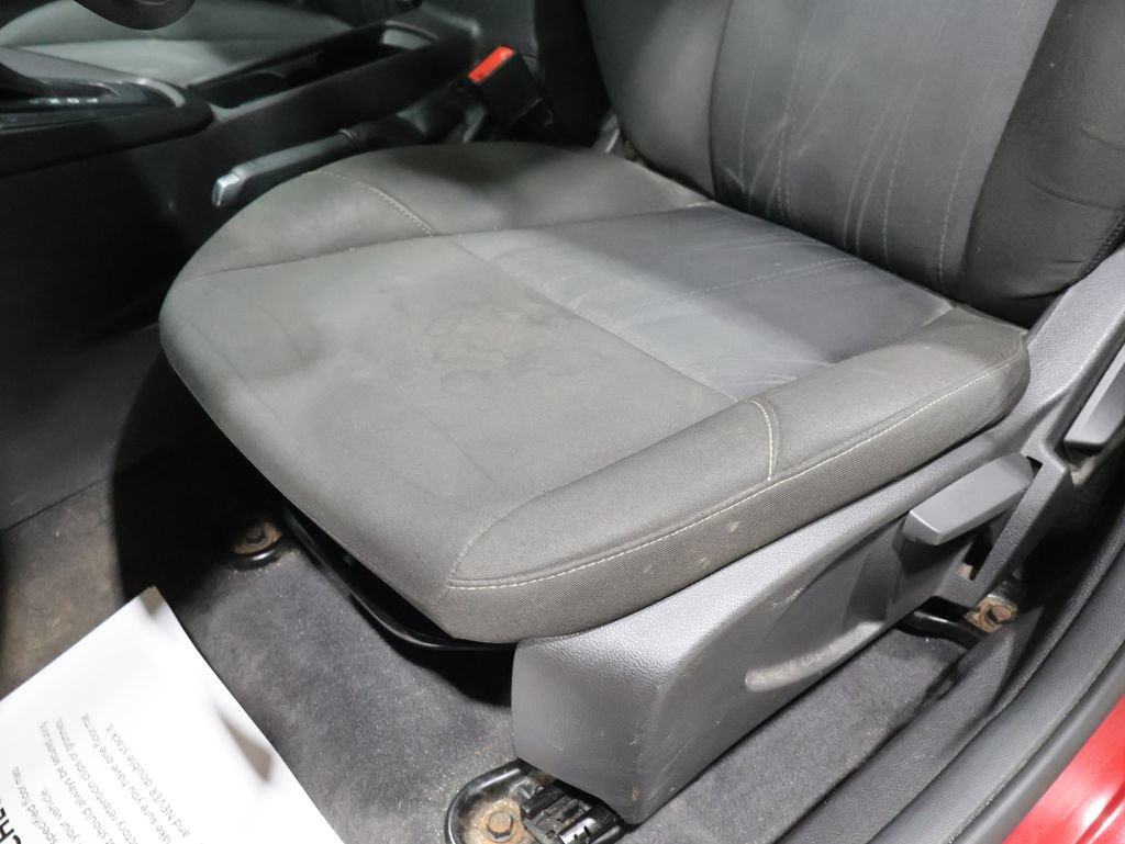Used 2015 Ford Focus SE w/ SE Cold Weather Package FWD image 22