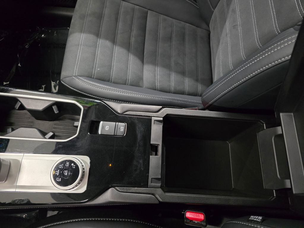 Used 2025 Mitsubishi Outlander SE FWD image 26