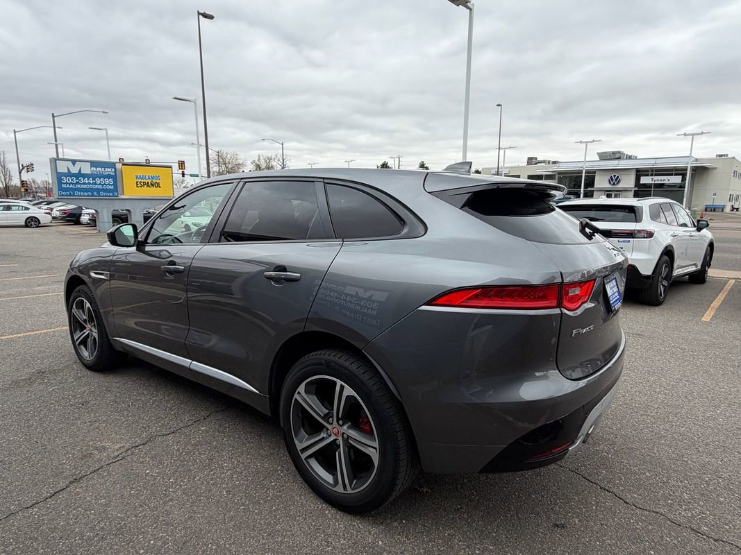 Used 2019 Jaguar F-PACE S image 4