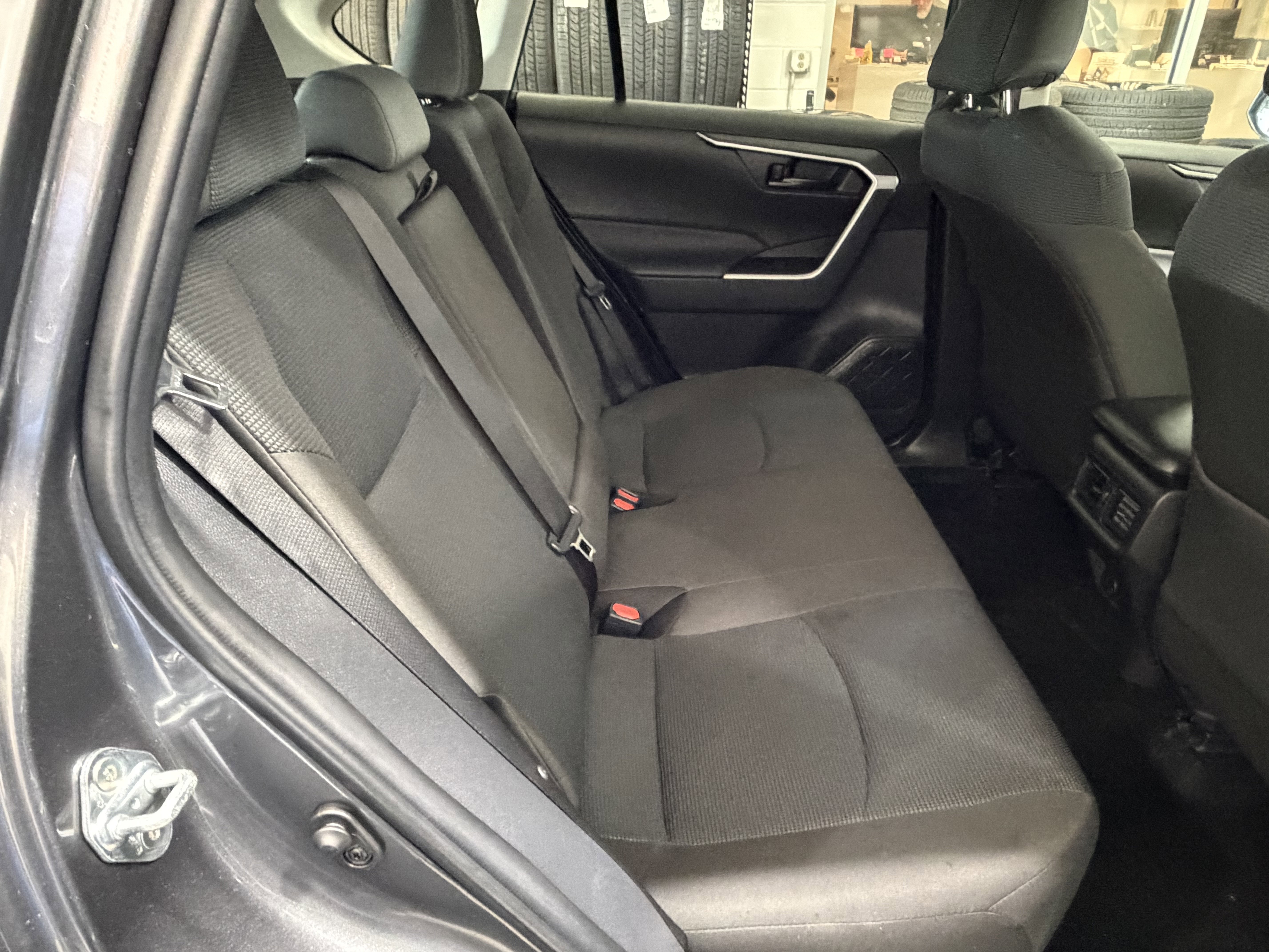 Used 2025 Toyota RAV4 LE AWD/4WD image 29