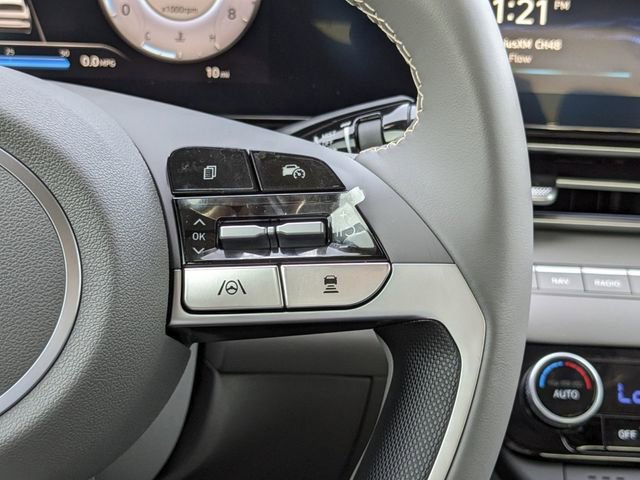 Certified 2025 Hyundai Elantra SEL FWD image 27