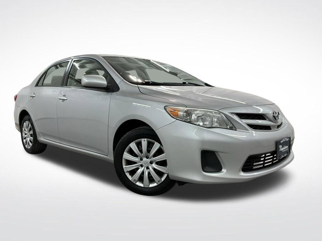 Used 2012 Toyota Corolla LE FWD image 4