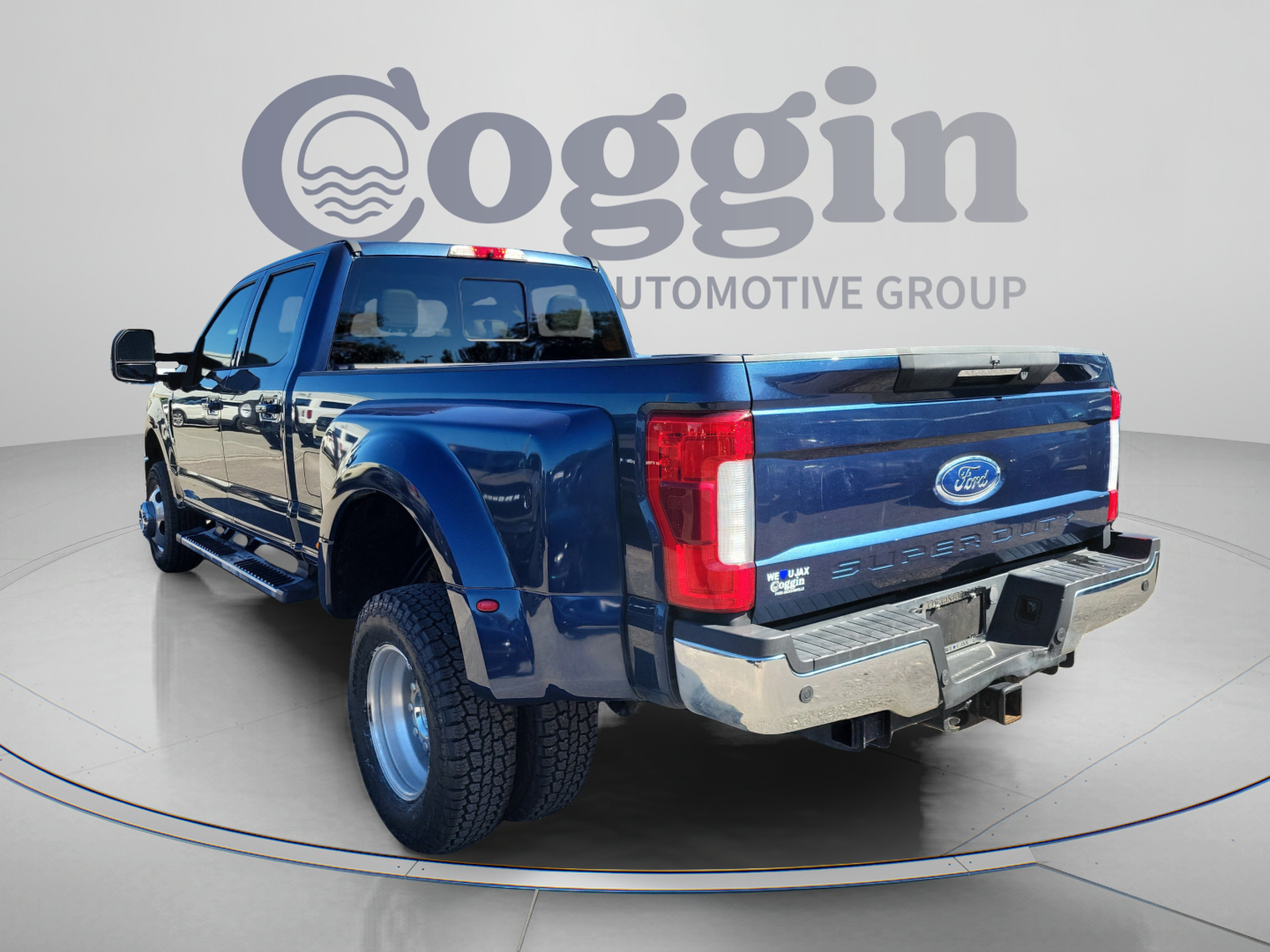 Used 2019 Ford F350 Lariat w/ Lariat Ultimate Package AWD/4WD image 2