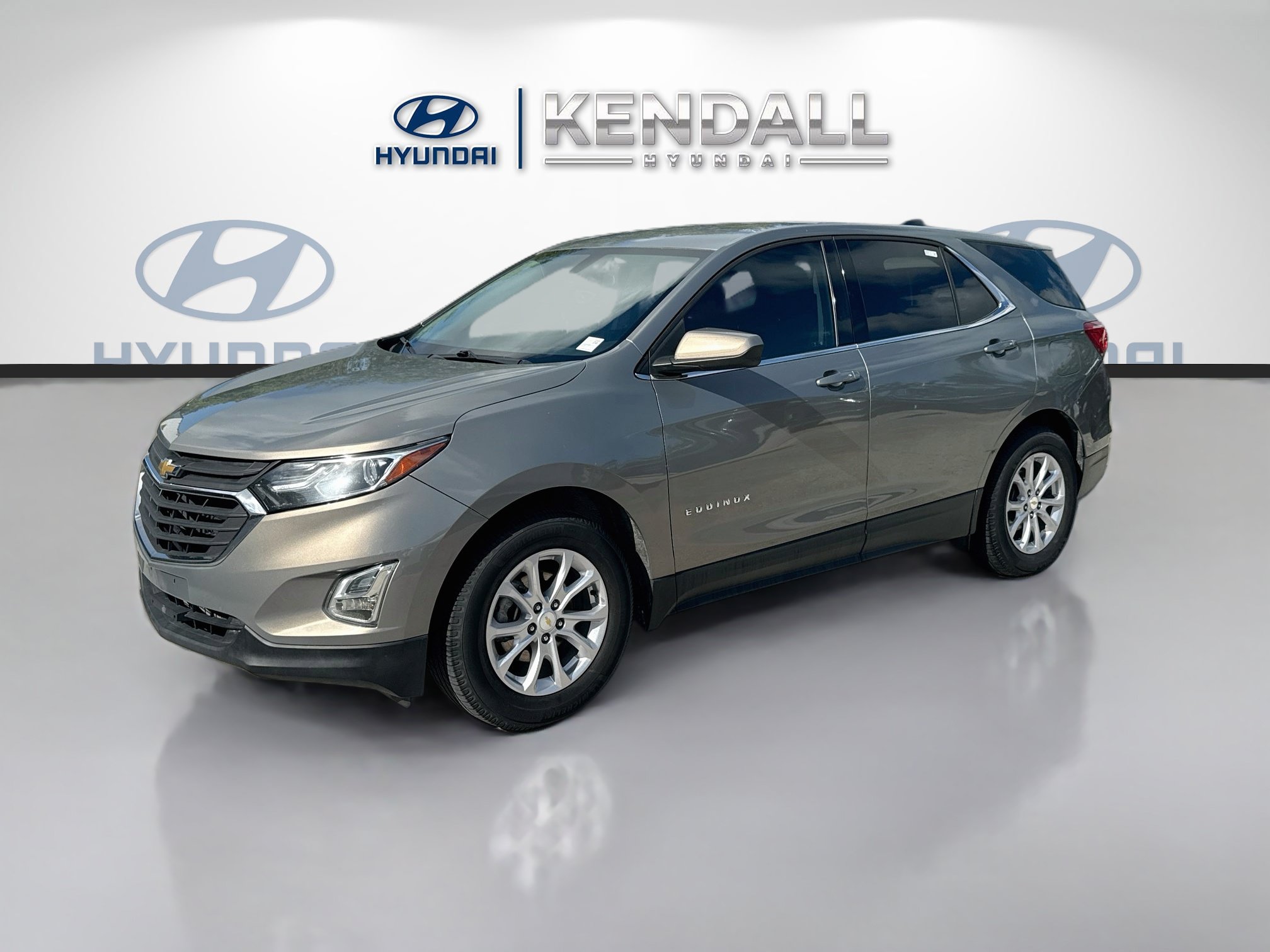 Used 2019 Chevrolet Equinox LT FWD image 3
