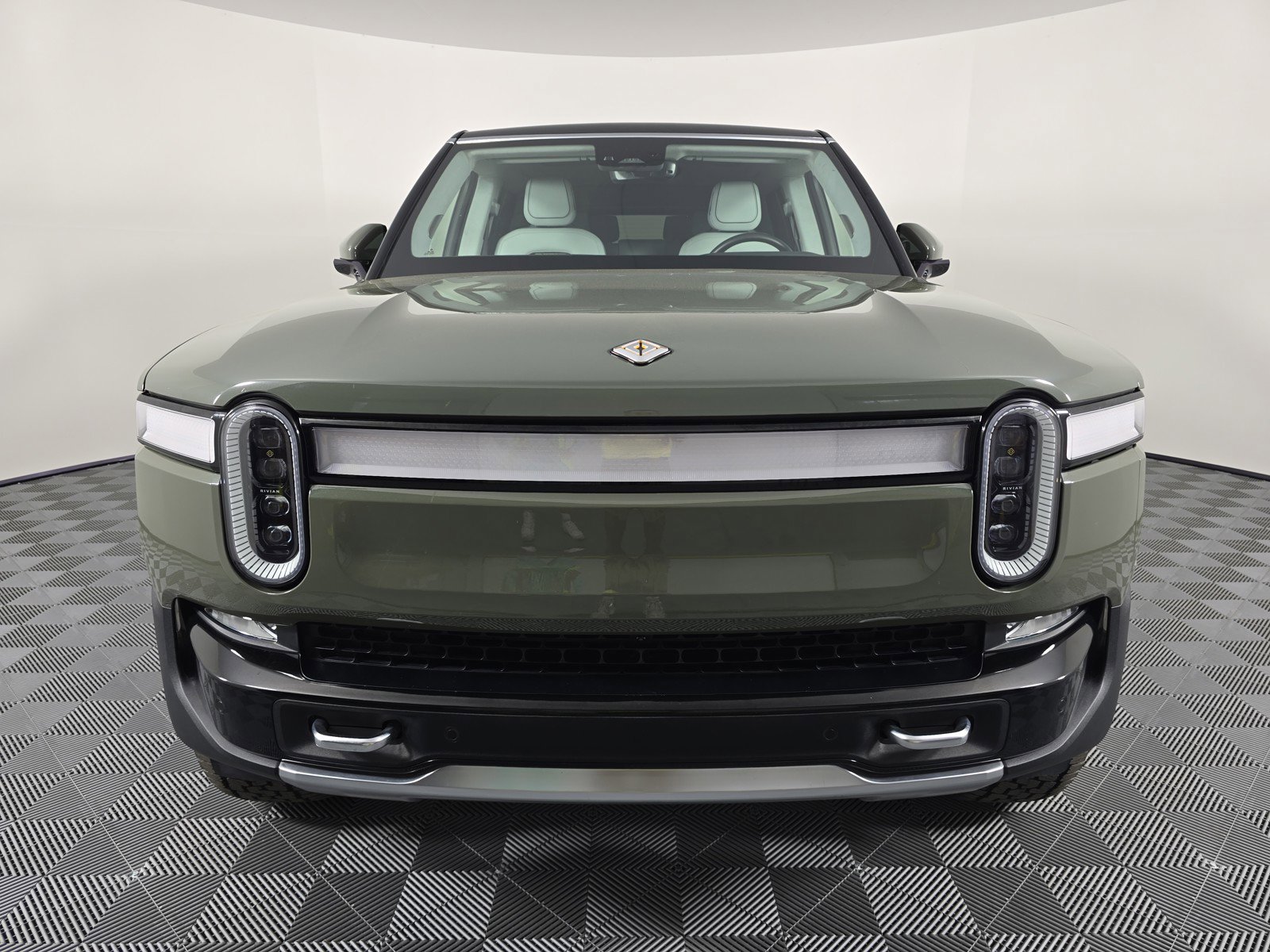 Used 2023 Rivian R1S Launch Edition image 8