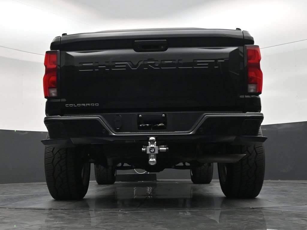 Used 2025 Chevrolet Colorado Z71 AWD/4WD image 23