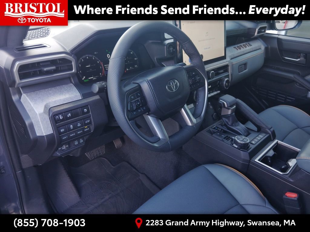 Used 2025 Toyota Tacoma Trailhunter image 15