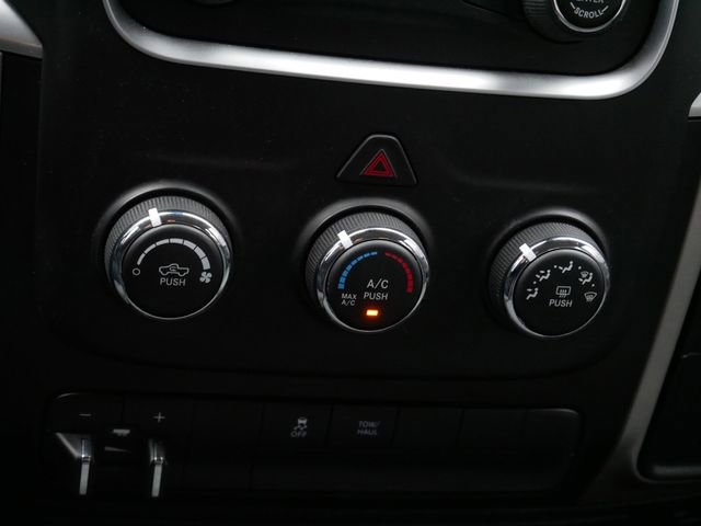 Used 2017 RAM 1500 Classic SLT AWD/4WD image 23