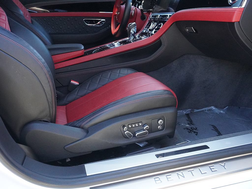 Used 2021 Bentley Continental GT AWD/4WD image 29