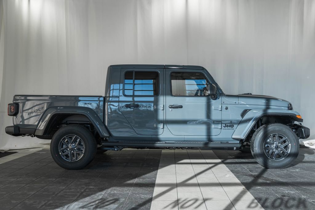 New 2026 Jeep Gladiator Sport image 3